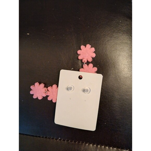 3 Three Pink Seed Beaded Flower Dangle 3.1" L Earrings - Picture 6 of 6